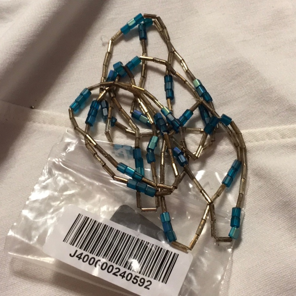 NWT, Real Collectibles by Adrienne Arpel. SWARVOWSKI CRYSTALS. Stretch bracelets